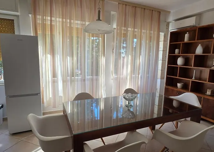 Anticevic Apartment *