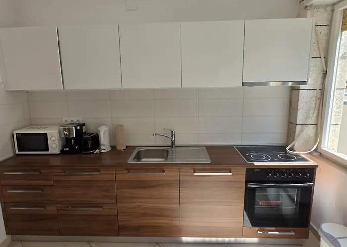 Anticevic * Hvar Town